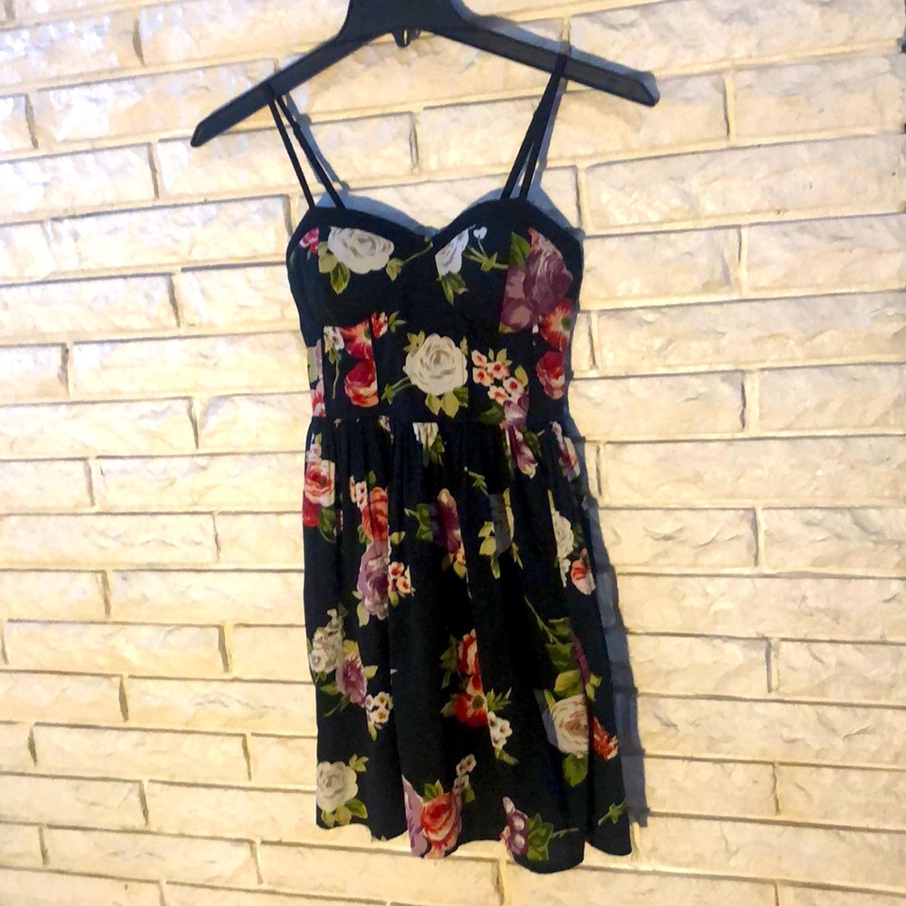 Dress with pockets